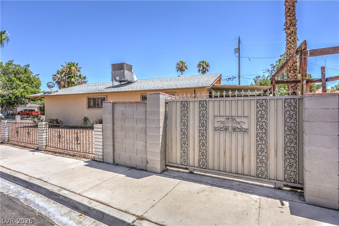 2100 Sundale Street Las Vegas NV 89102