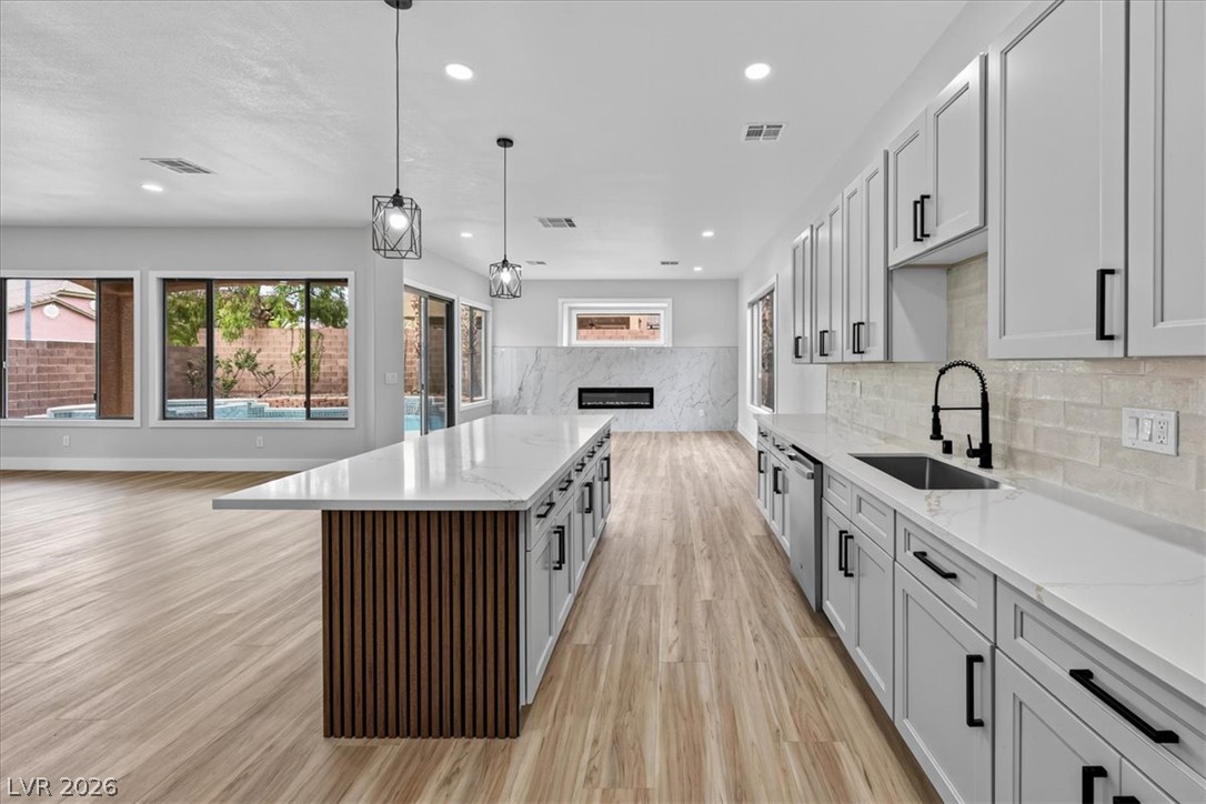 5807 Rothbury Avenue Las Vegas NV 89141