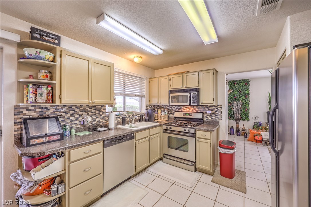 5712 Emperor Way Las Vegas NV 89130