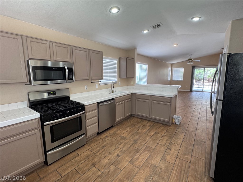 1574 Autum Hill Henderson NV 89052