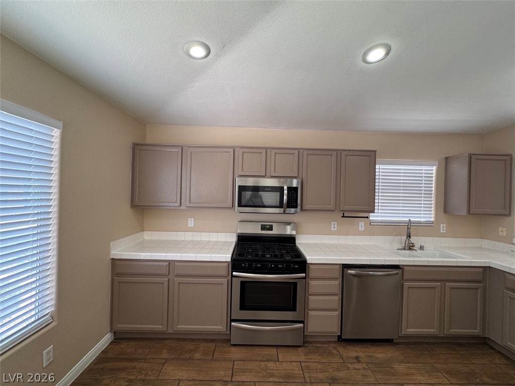 1574 Autum Hill Henderson NV 89052