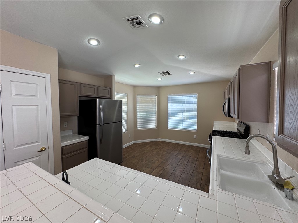 1574 Autum Hill Henderson NV 89052