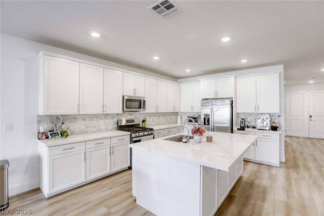 6104 Avery Pointe Street Las Vegas NV 89166