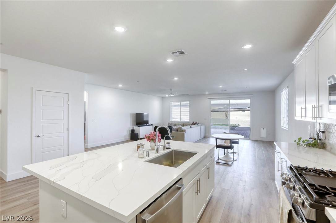 6104 Avery Pointe Street Las Vegas NV 89166