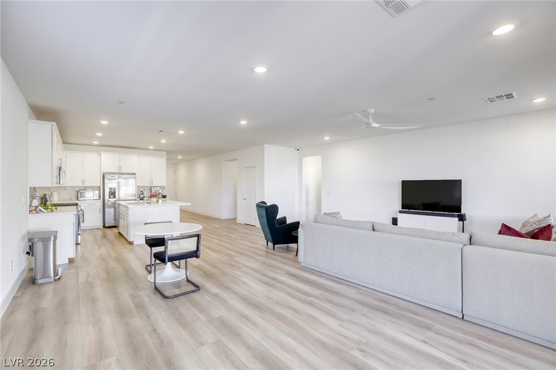 6104 Avery Pointe Street Las Vegas NV 89166