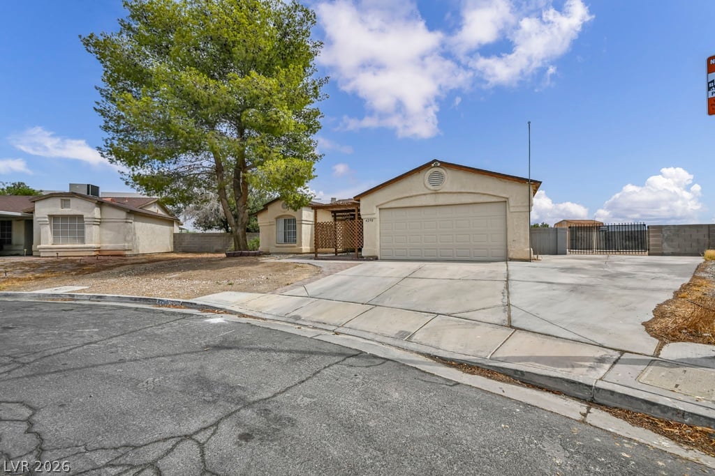 4290 Ripple River Avenue Las Vegas NV 89115
