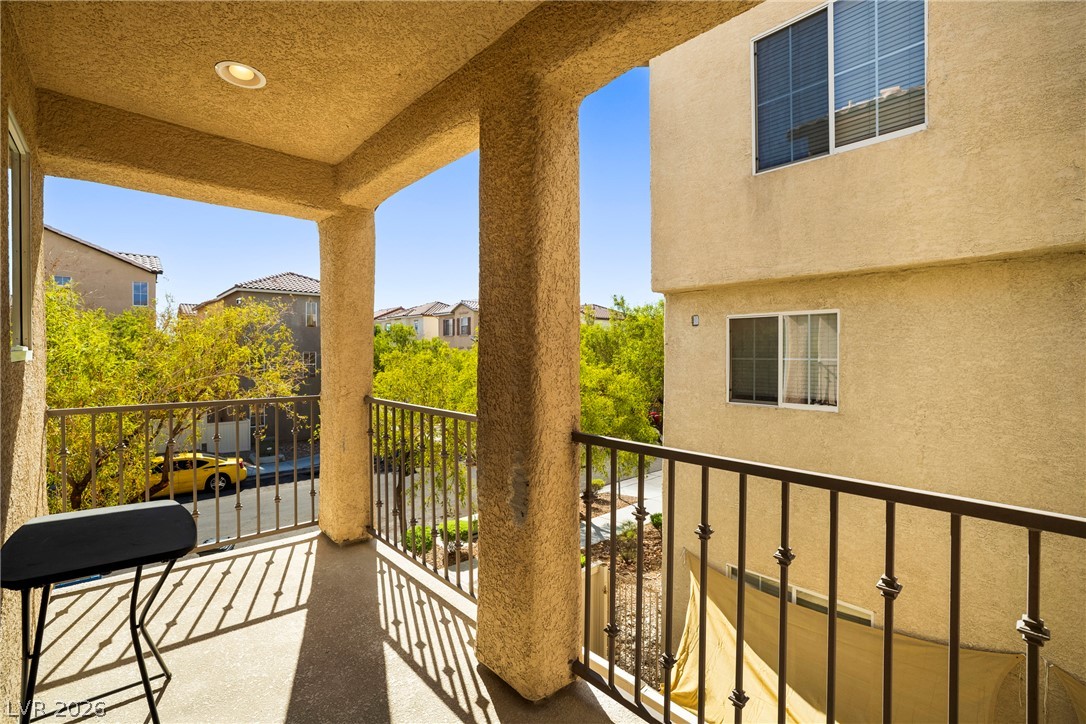 8933 Jamie Lee Avenue Las Vegas NV 89149