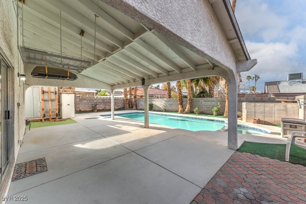 581 Carleton Drive Henderson NV 89014