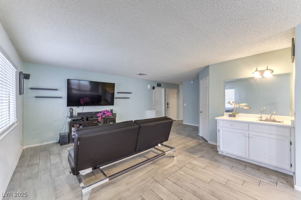 581 Carleton Drive Henderson NV 89014