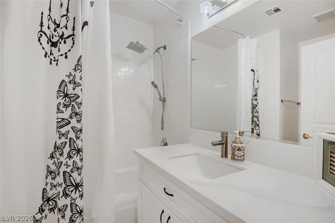 8022 Yellow Daisy Avenue Las Vegas NV 89147