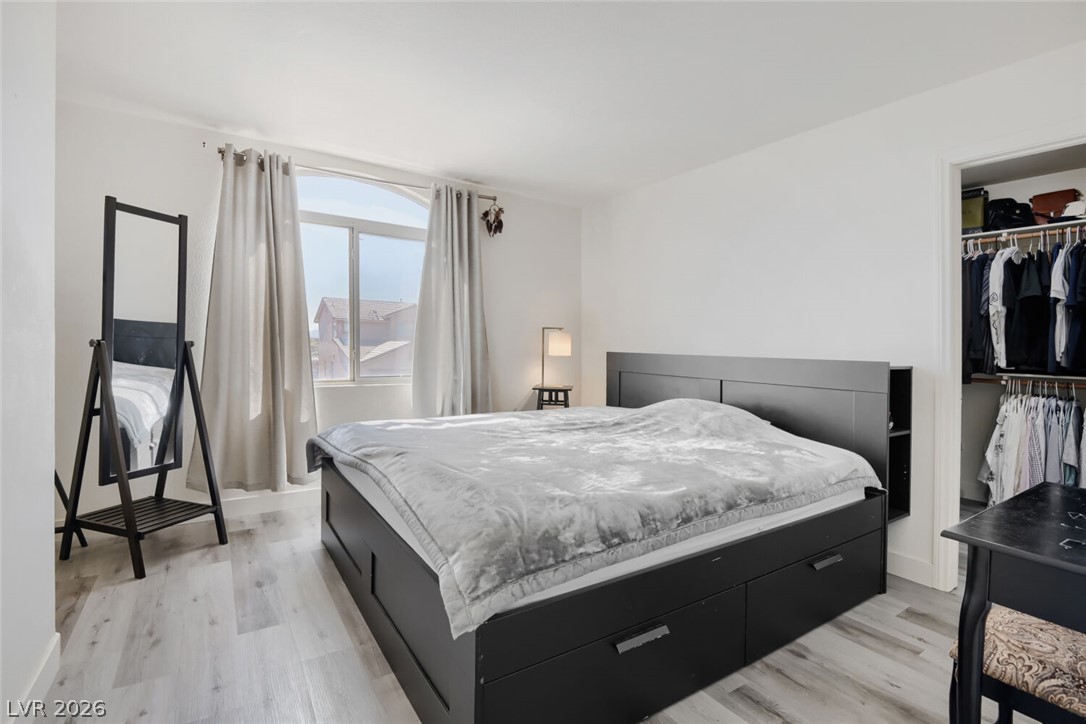 8022 Yellow Daisy Avenue Las Vegas NV 89147