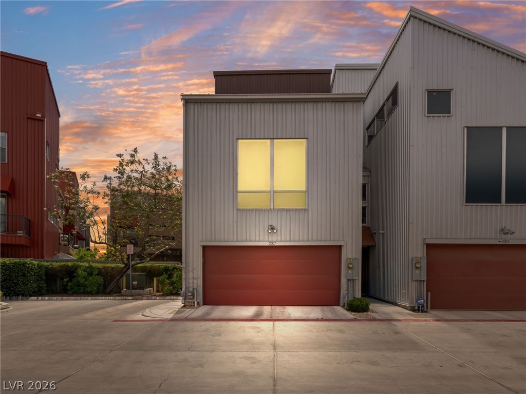 2007 Pin Oak Avenue Las Vegas NV 89101