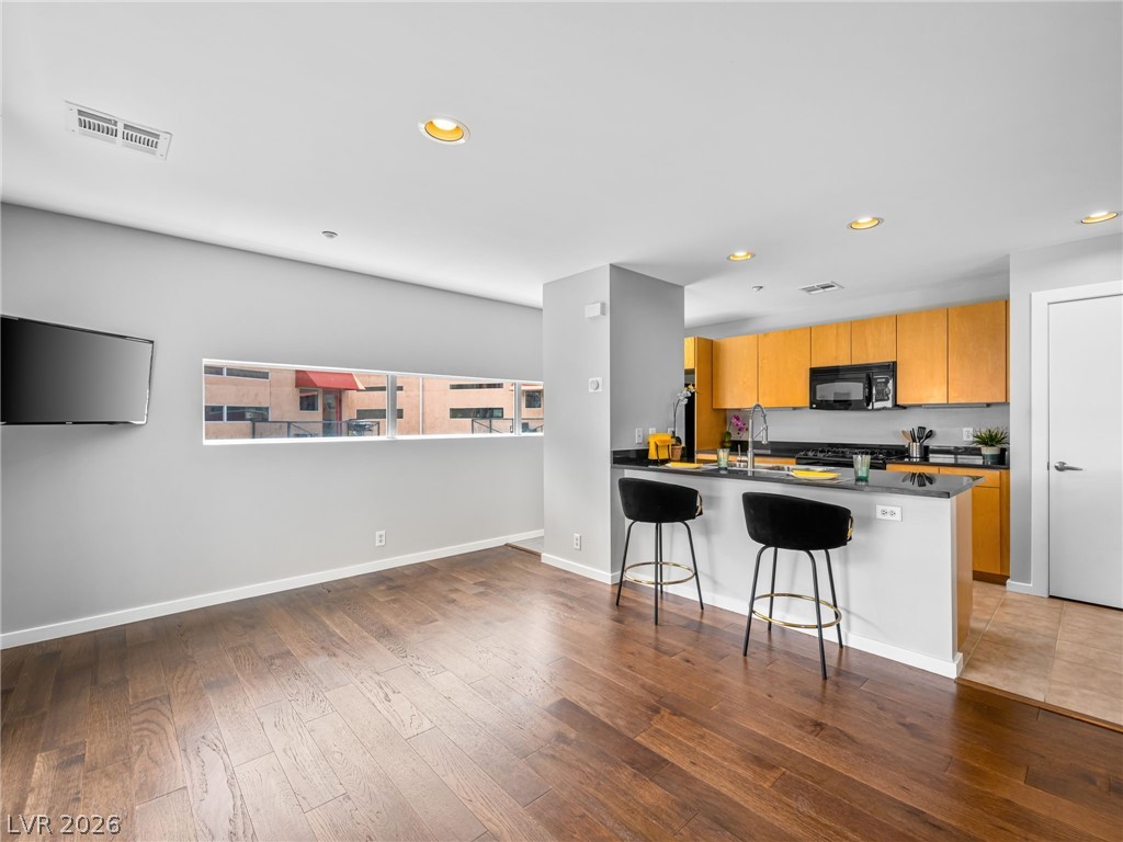 2007 Pin Oak Avenue Las Vegas NV 89101