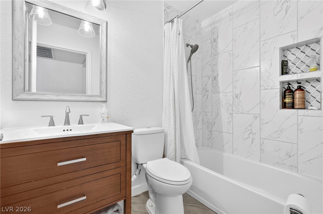 6724 Silver Spoon Drive Las Vegas NV 89108