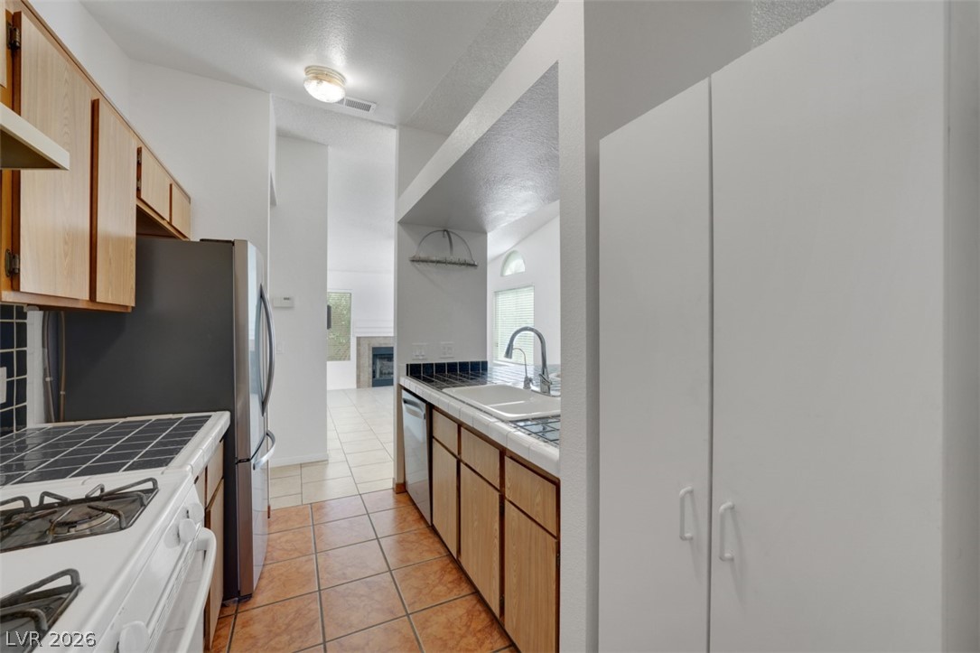1940 Tide Court Las Vegas NV 89156