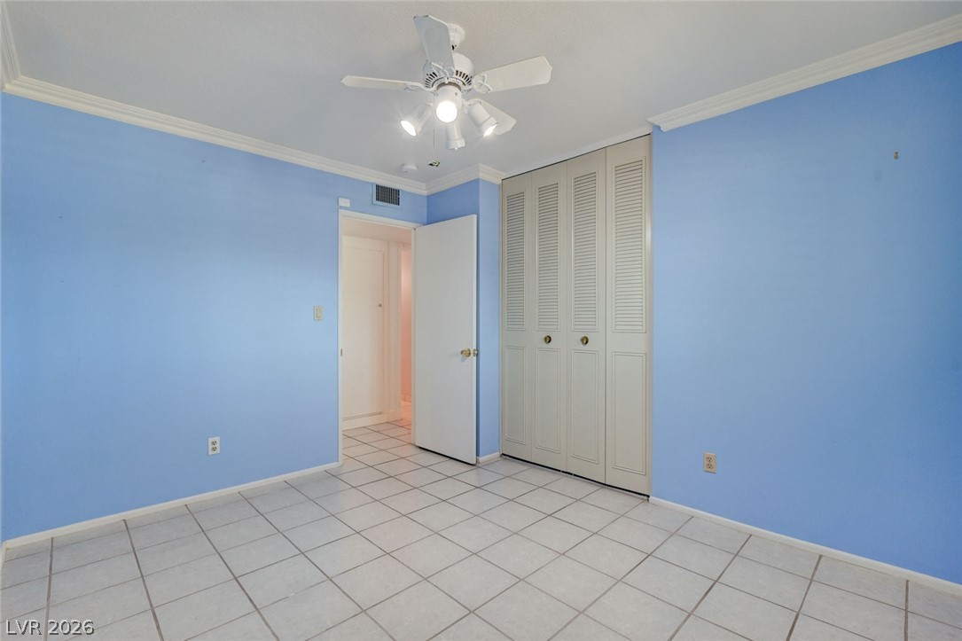 3239 Bluebird Street Las Vegas NV 89121