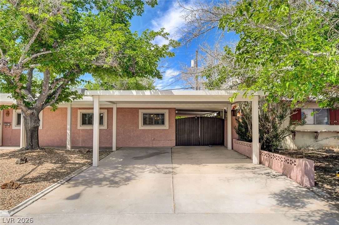 3239 Bluebird Street Las Vegas NV 89121