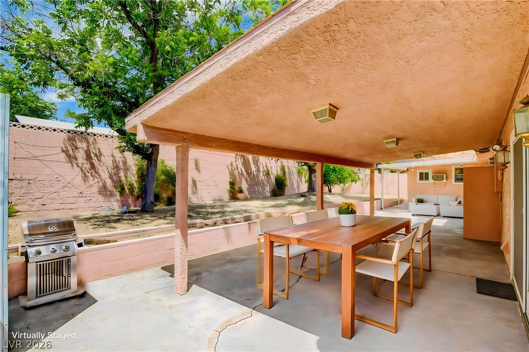 3239 Bluebird Street Las Vegas NV 89121