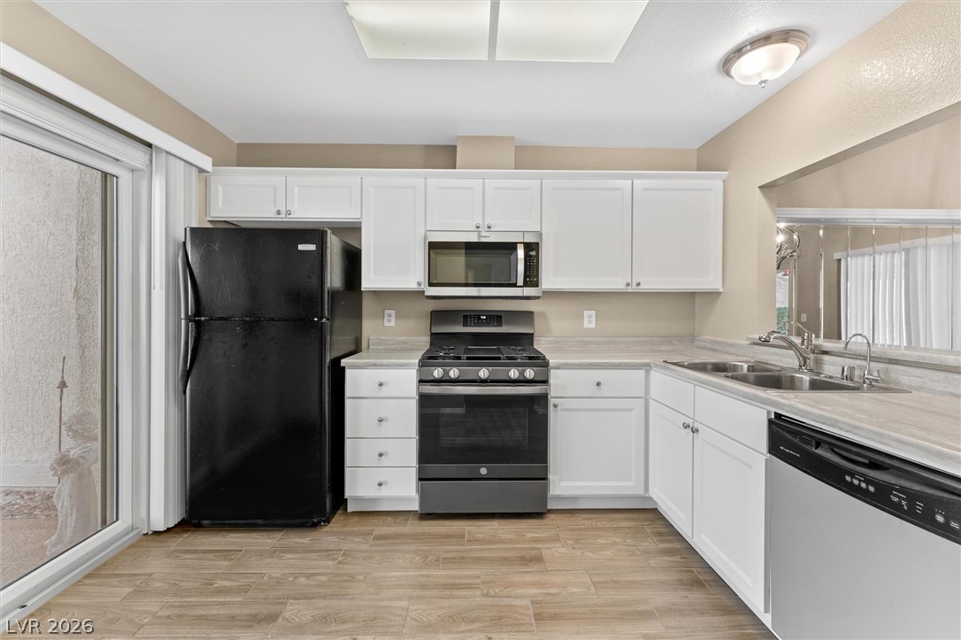 2400 Dove Valley Court Las Vegas NV 89134