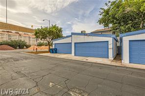 4232 Kona Coast Way Las Vegas NV 89121
