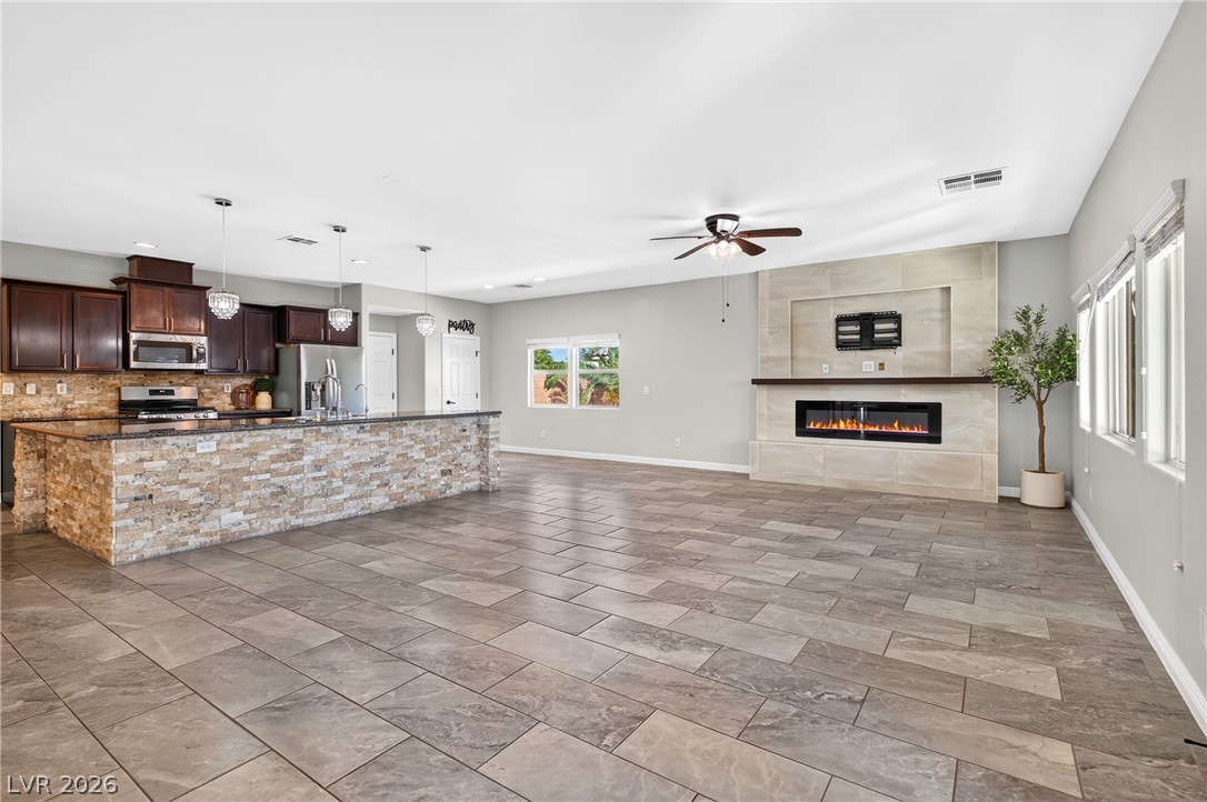 2668 Dorshester Heights Court Las Vegas NV 89108