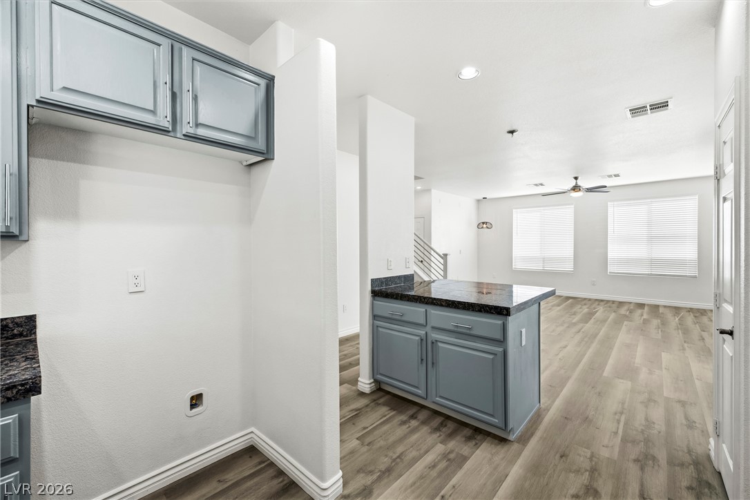 8352 Cambridge Grove Street Las Vegas NV 89139
