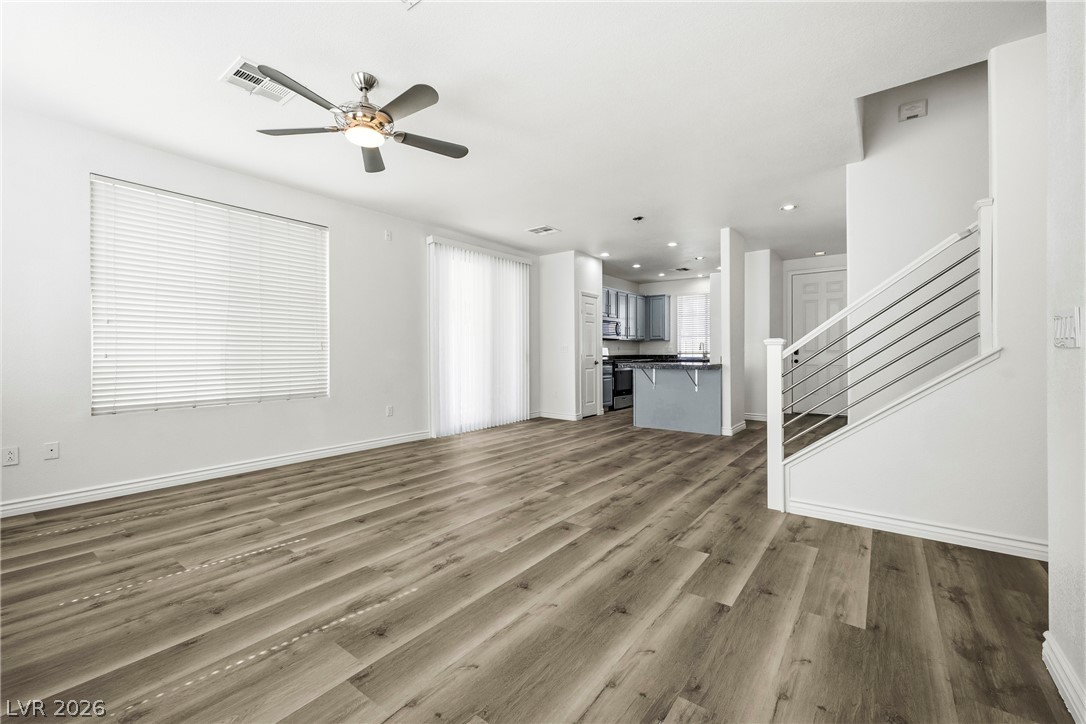 8352 Cambridge Grove Street Las Vegas NV 89139