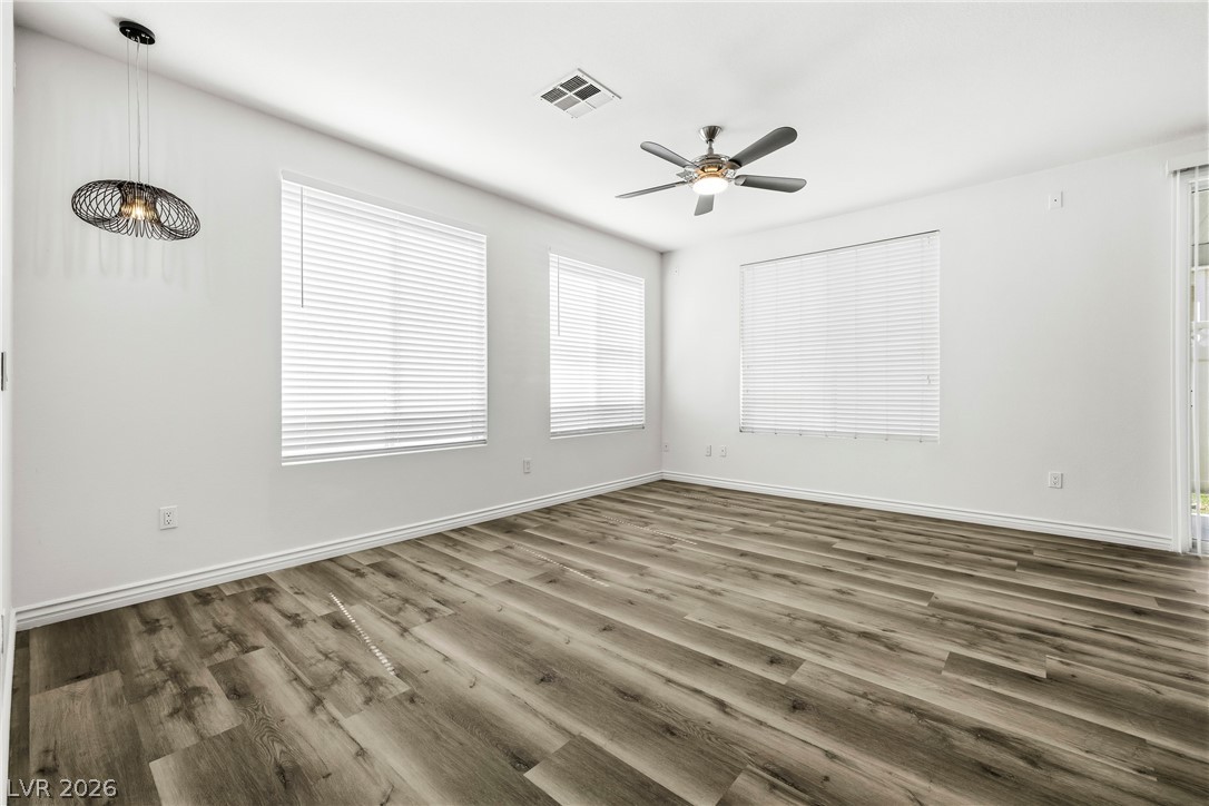 8352 Cambridge Grove Street Las Vegas NV 89139