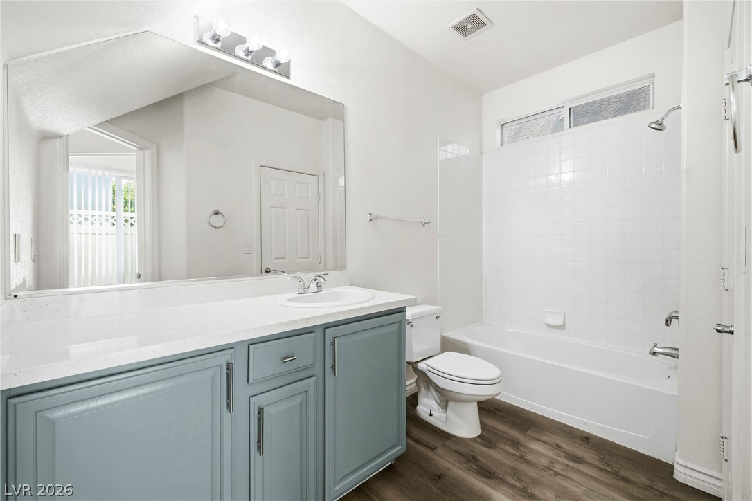 8352 Cambridge Grove Street Las Vegas NV 89139