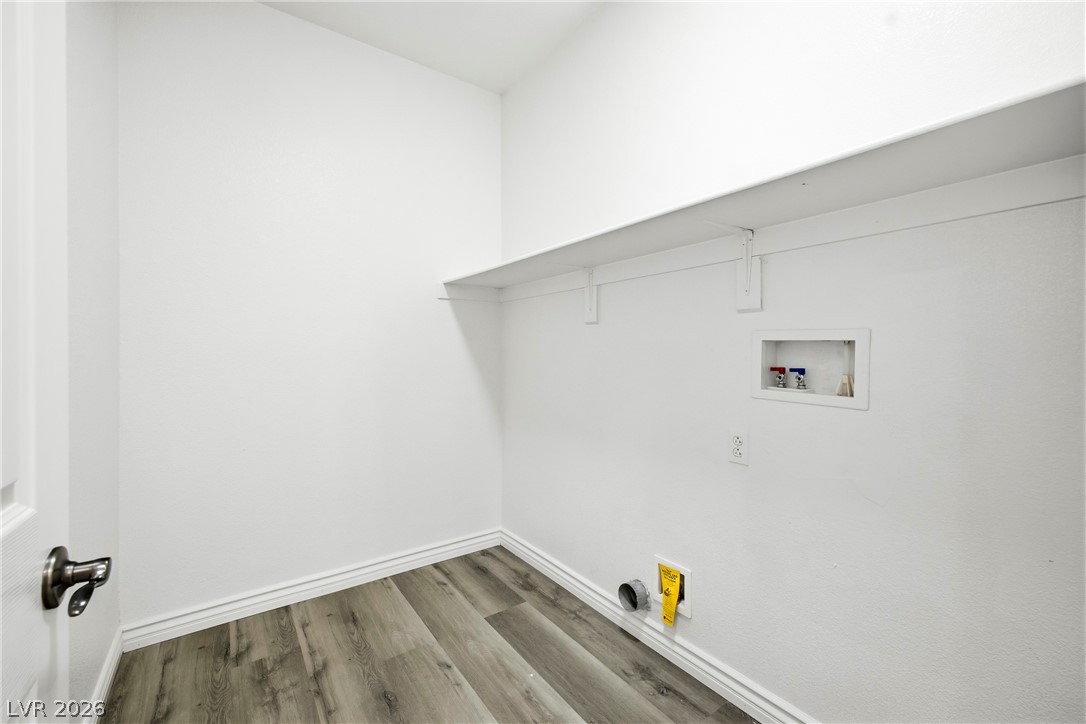 8352 Cambridge Grove Street Las Vegas NV 89139