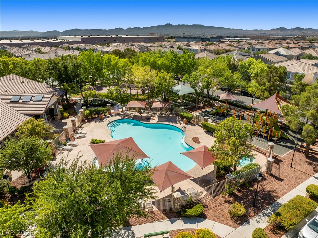 8352 Cambridge Grove Street Las Vegas NV 89139