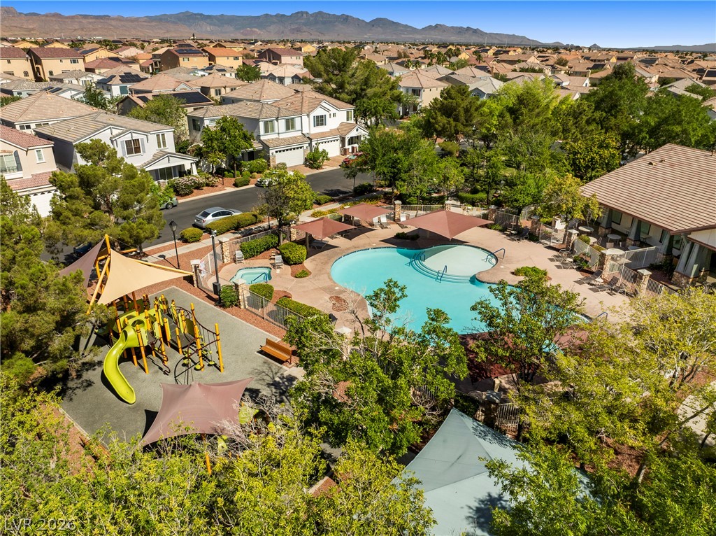 8352 Cambridge Grove Street Las Vegas NV 89139