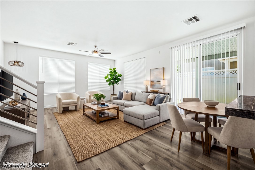 8352 Cambridge Grove Street Las Vegas NV 89139