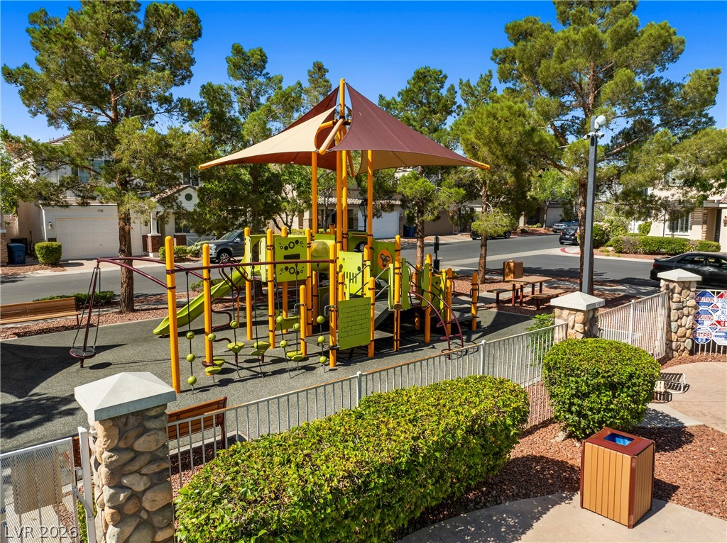 8352 Cambridge Grove Street Las Vegas NV 89139