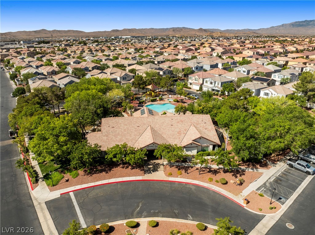 8352 Cambridge Grove Street Las Vegas NV 89139