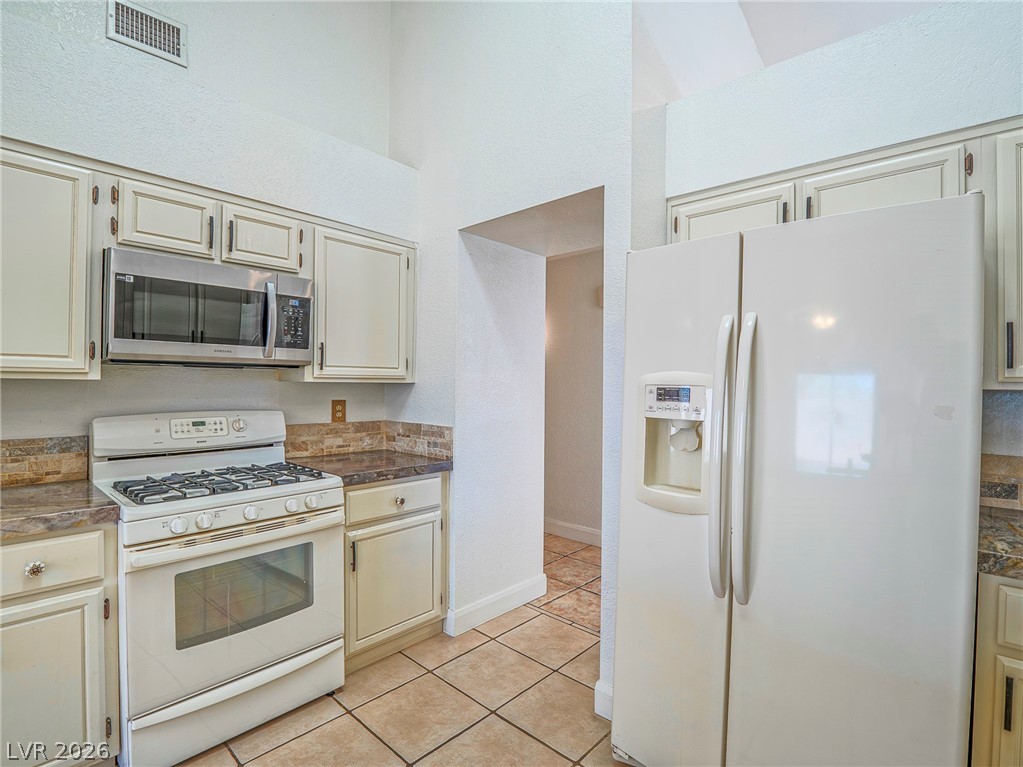 8047 Aspendale Drive Las Vegas NV 89123
