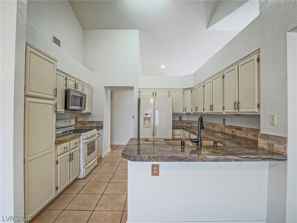 8047 Aspendale Drive Las Vegas NV 89123