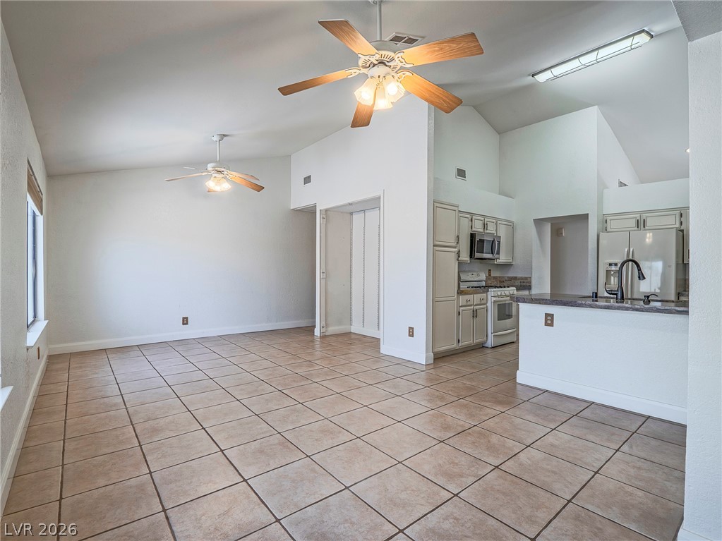 8047 Aspendale Drive Las Vegas NV 89123