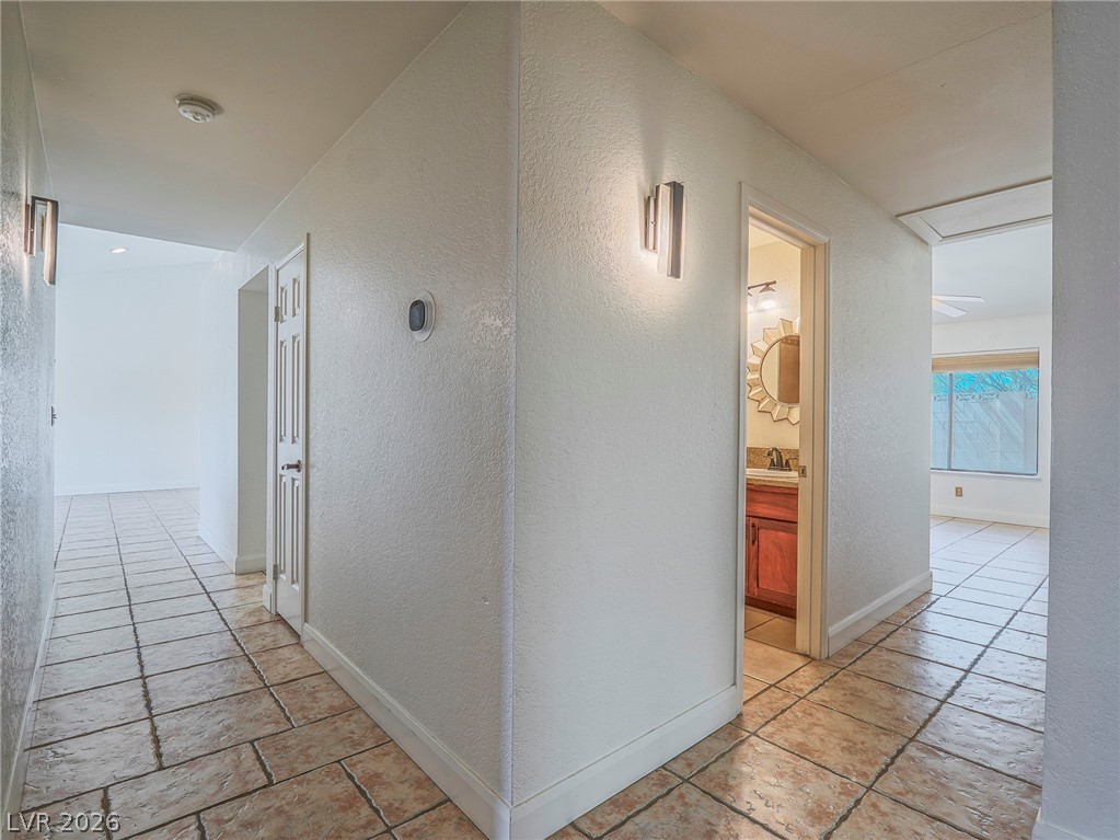 8047 Aspendale Drive Las Vegas NV 89123