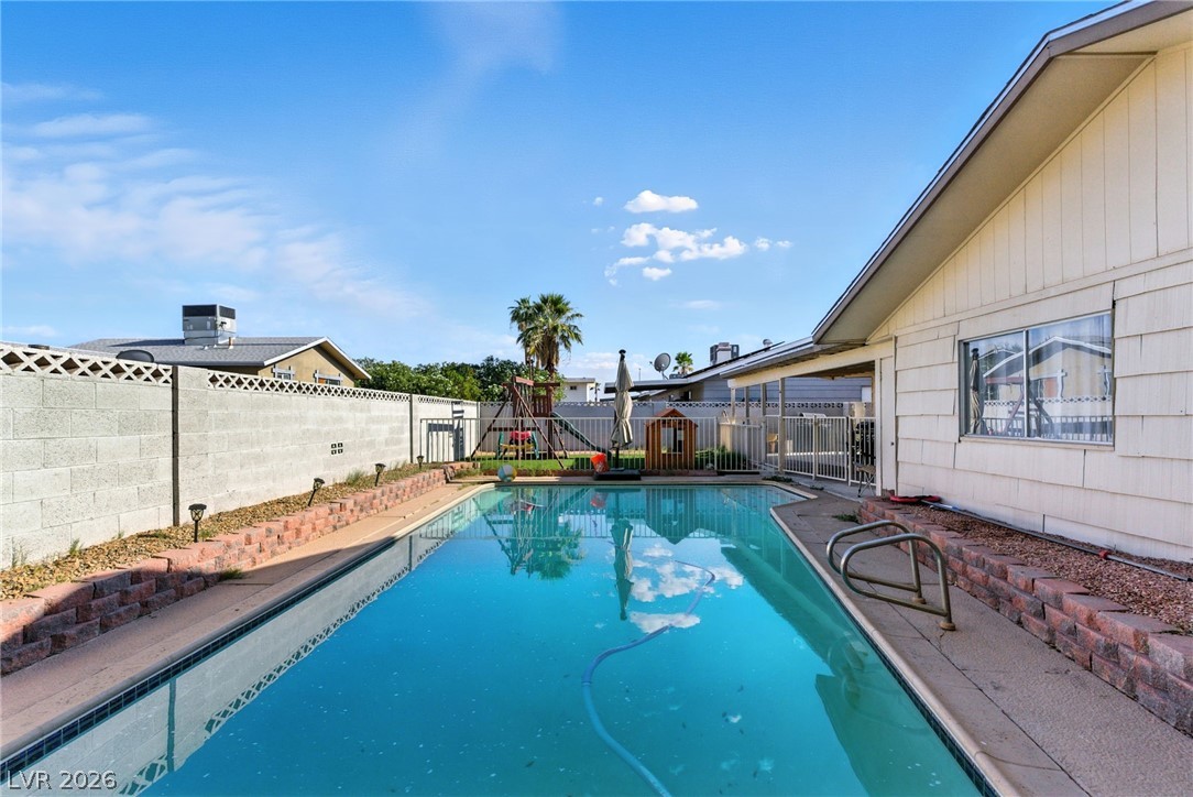 613 Biljac Street Las Vegas NV 89145