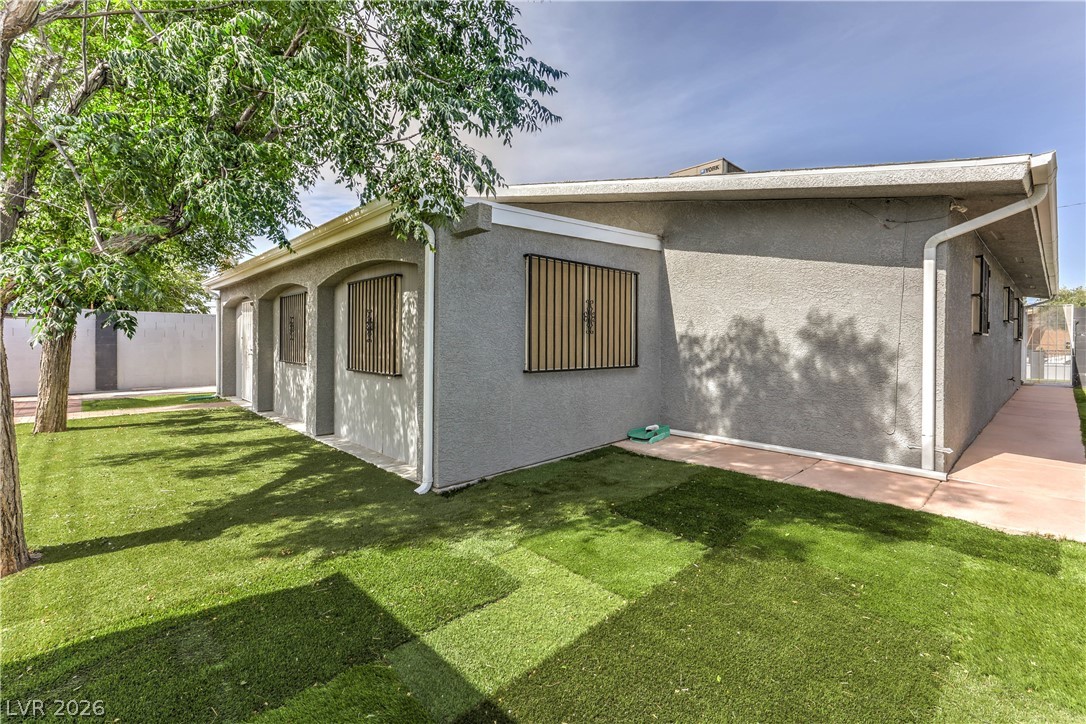 2016 Madeline Drive Las Vegas NV 89108