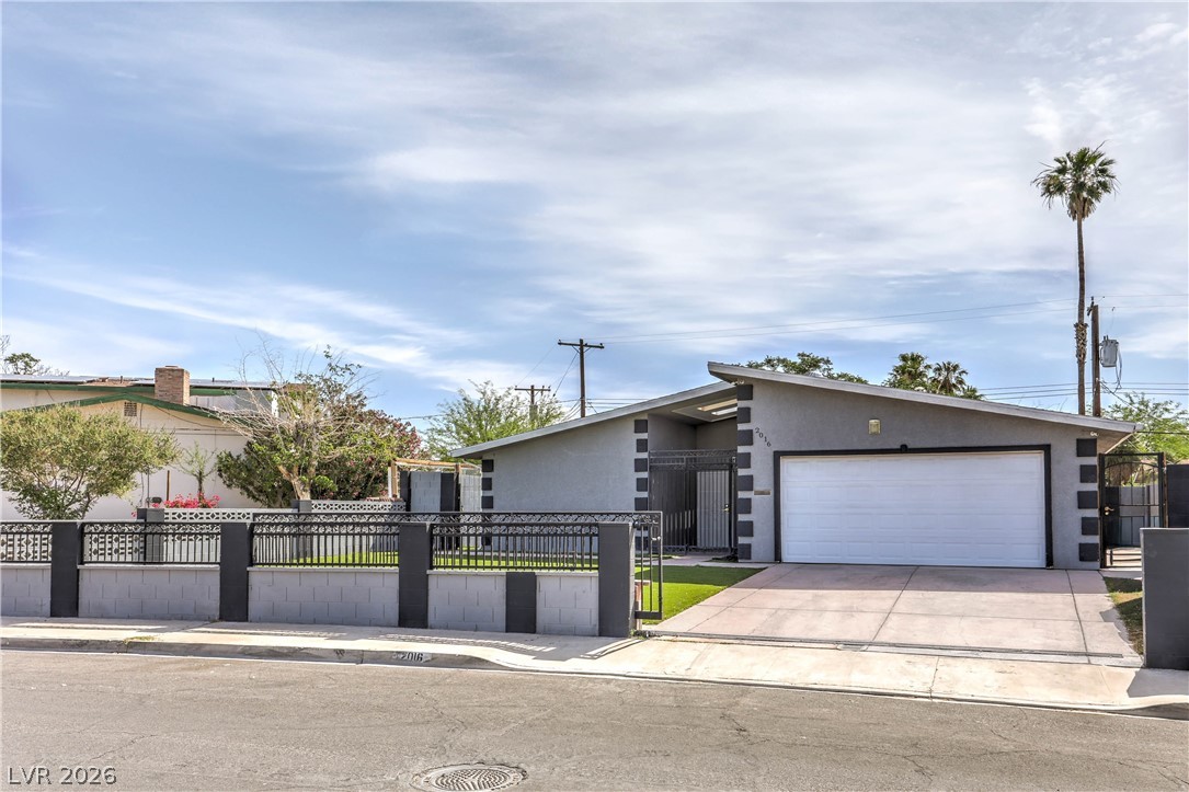 2016 Madeline Drive Las Vegas NV 89108