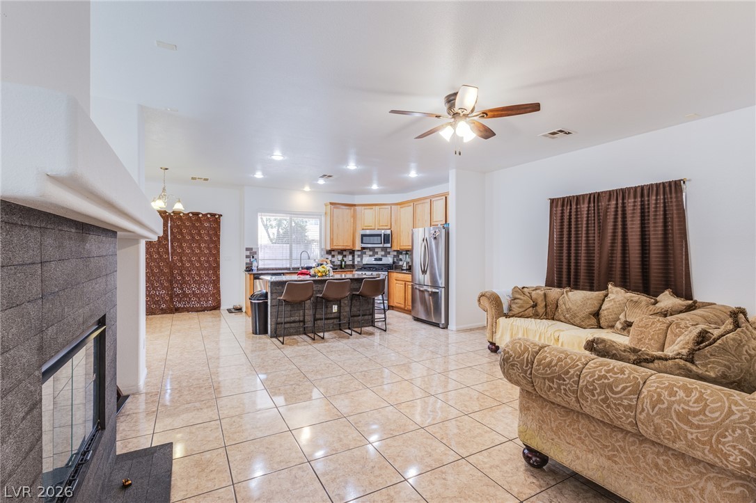 124 Sharp Edge Avenue North Las Vegas NV 89031