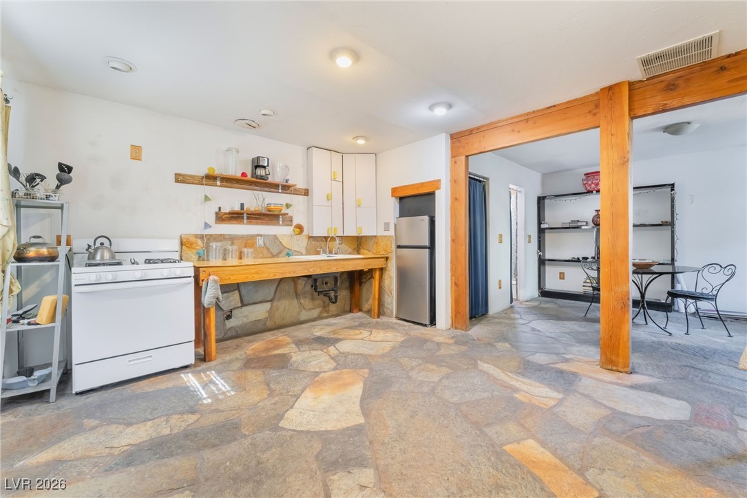 2532 Arrowhead Street North Las Vegas NV 89030