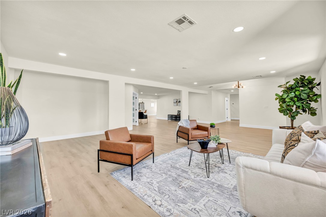 9130 Belcastro Street Las Vegas NV 89113