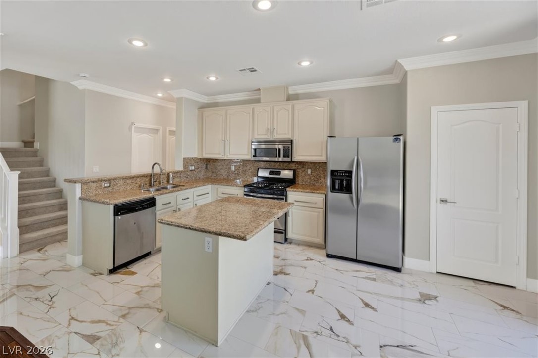262 Fox Lake Avenue Las Vegas NV 89148