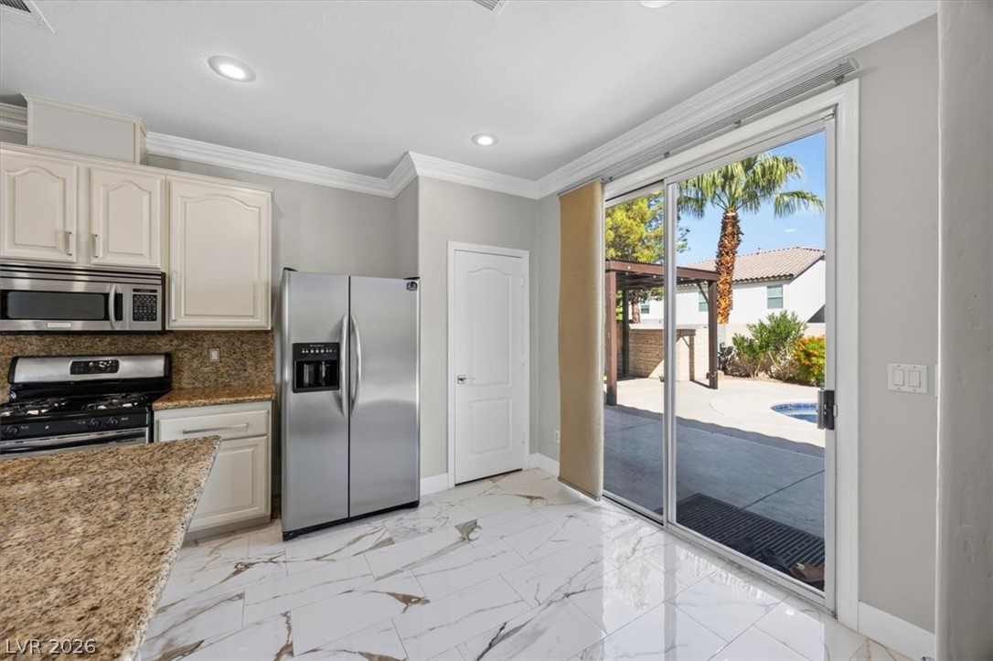 262 Fox Lake Avenue Las Vegas NV 89148