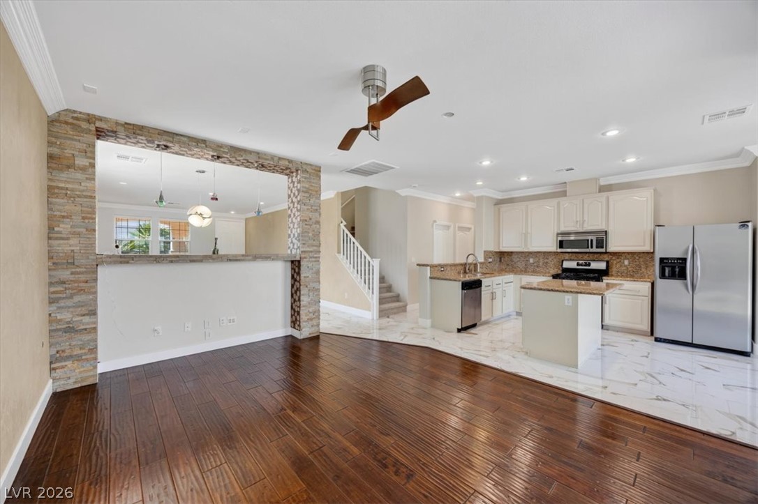 262 Fox Lake Avenue Las Vegas NV 89148