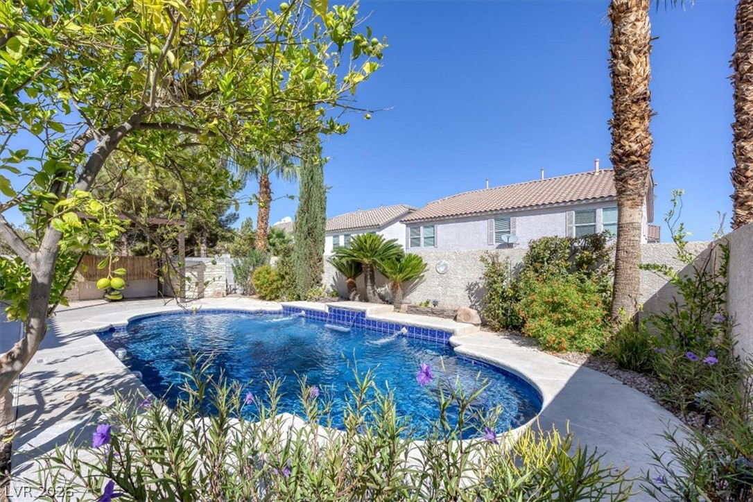 262 Fox Lake Avenue Las Vegas NV 89148