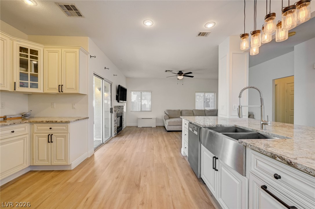 254 Redwing Village Court Henderson NV 89012